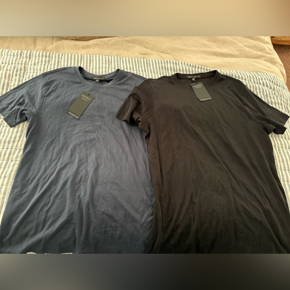 NWT x2 Robert Barakett Barakett Tees M